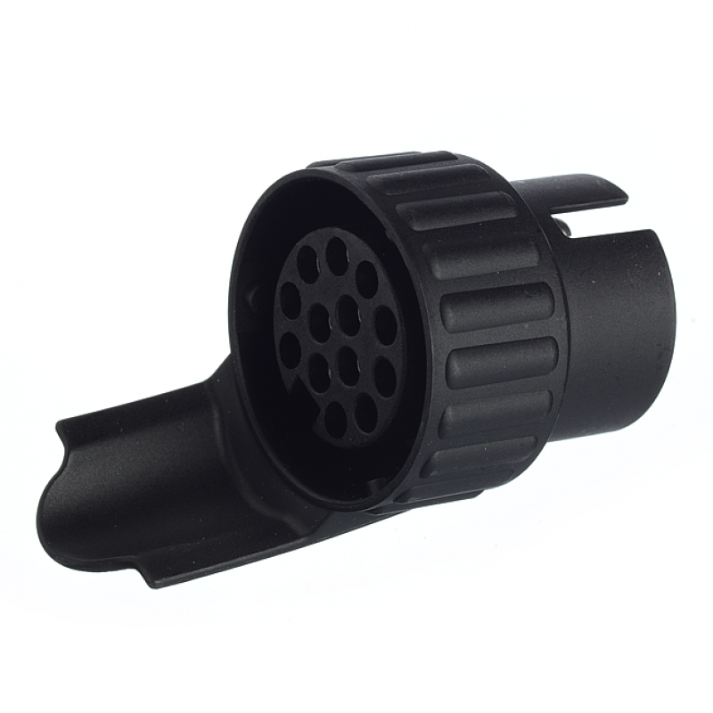 KURZADAPTER  12V  7 AUF 13 POLIG