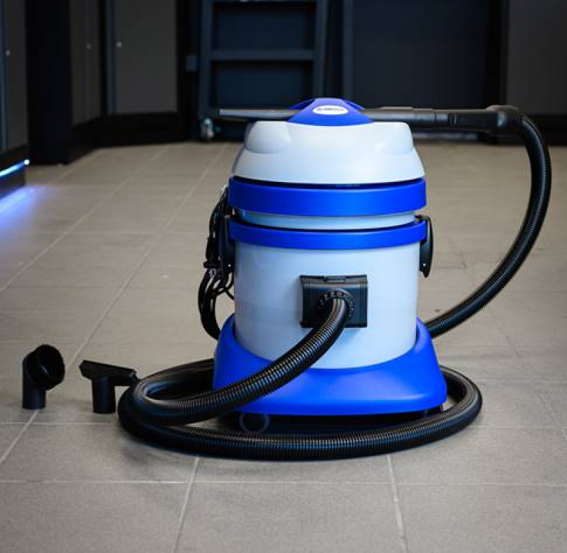 Aspirateur puissant Normfest poussieres
